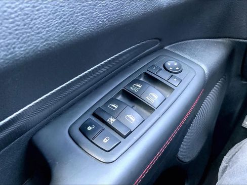 Used 2024 Dodge Durango GT RWD image 35