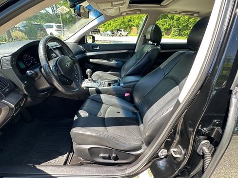 Used 2015 INFINITI Q40 AWD w/ Moonroof Package image 17