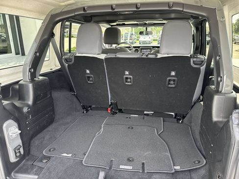 Used 2019 Jeep Wrangler Unlimited Sport S AWD/4WD image 57