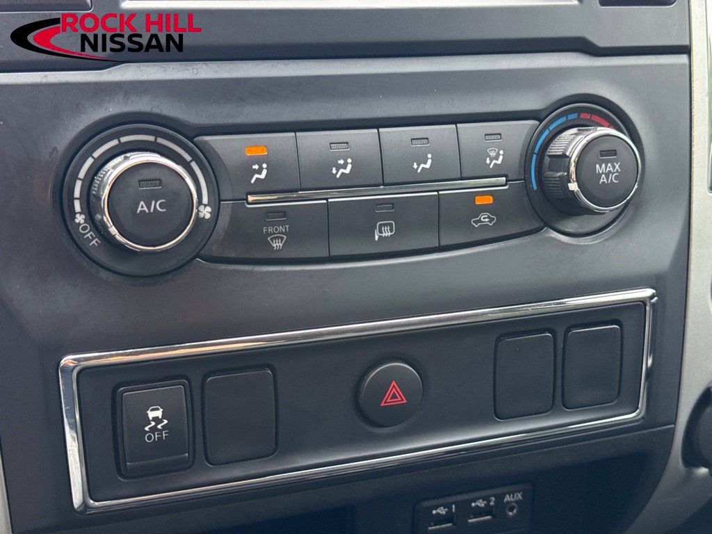 Used 2019 Nissan Titan SV AWD/4WD image 22