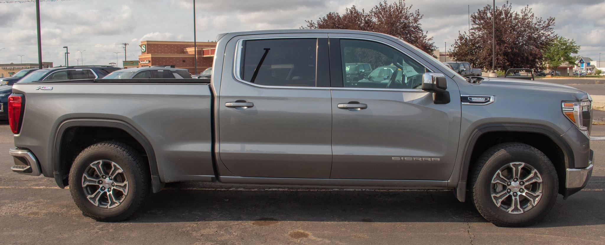 Used 2021 GMC Sierra 1500 SLE w/ X31 Off-Road Package AWD/4WD image 6