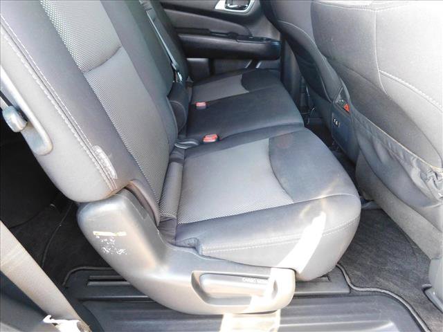 Used 2020 Nissan Pathfinder SV FWD image 27