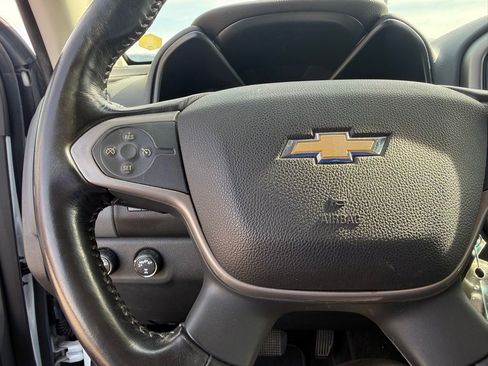 Used 2017 Chevrolet Colorado Z71 image 12