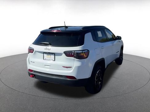 Used 2025 Jeep Compass Trailhawk image 14