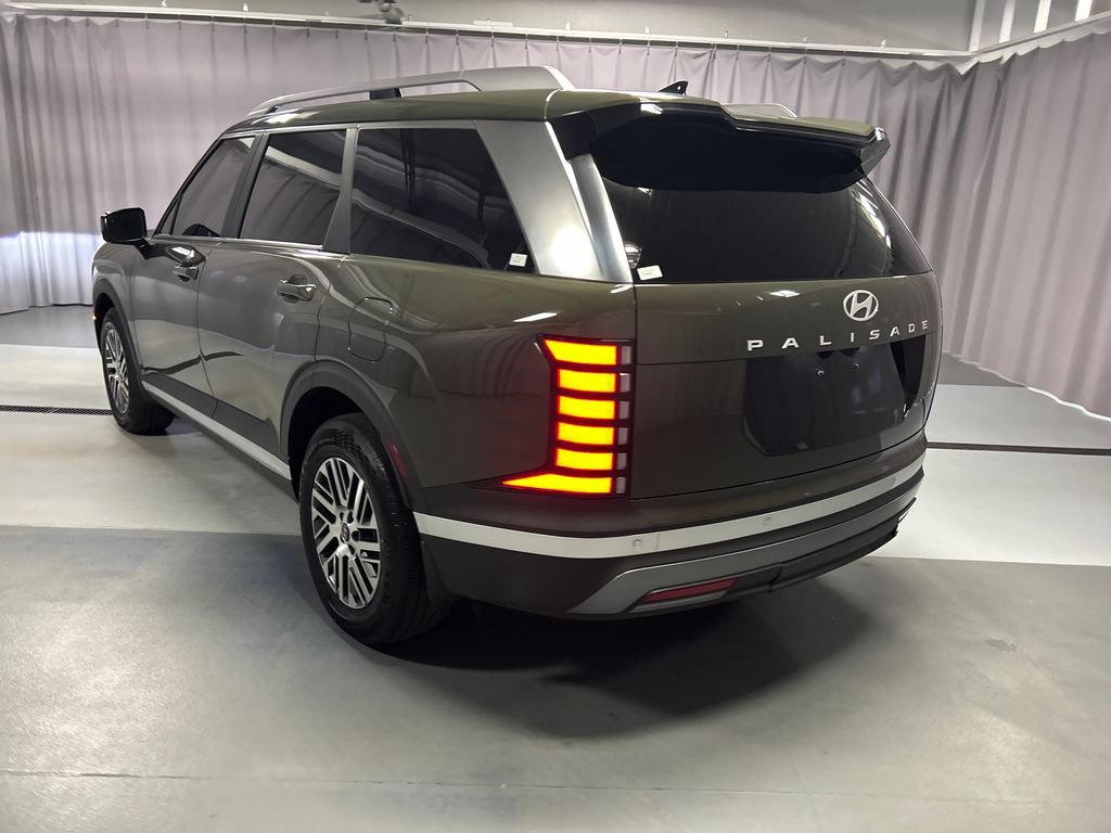 Used 2026 Hyundai Palisade SEL FWD image 5