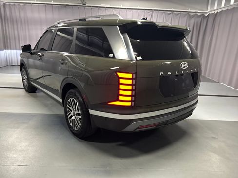 Used 2026 Hyundai Palisade SEL FWD image 5