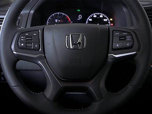Used 2025 Honda Ridgeline RTL+ image 22