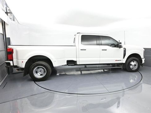 Certified 2024 Ford F350 Platinum AWD/4WD image 29