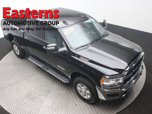 Used 2024 RAM 2500 Big Horn w/ Bed Utility Group image 3
