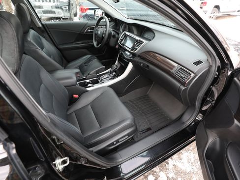 Used 2016 Honda Accord EX-L image 10