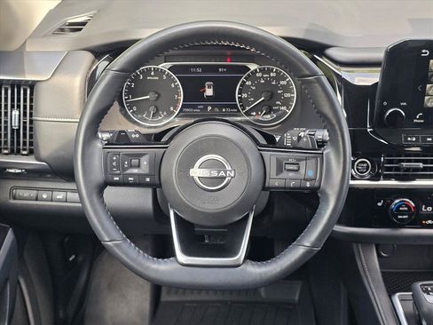 Used 2022 Nissan Pathfinder SL w/ Lighting Package (N92) AWD/4WD image 15