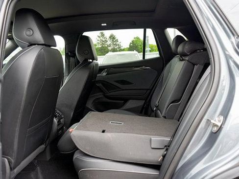 Used 2026 Volkswagen Tiguan SE R-Line AWD/4WD image 24