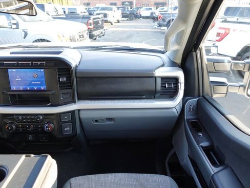 Used 2024 Ford F250 XLT image 33