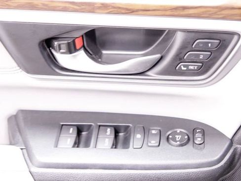 Used 2020 Honda CR-V Touring image 23