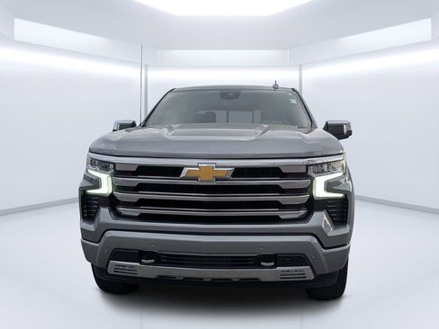 Used 2023 Chevrolet Silverado 1500 High Country w/ Technology Package image 8