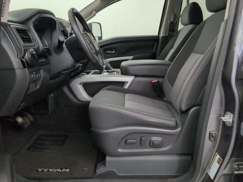 Used 2024 Nissan Titan SV w/ SV Convenience Package AWD/4WD image 14
