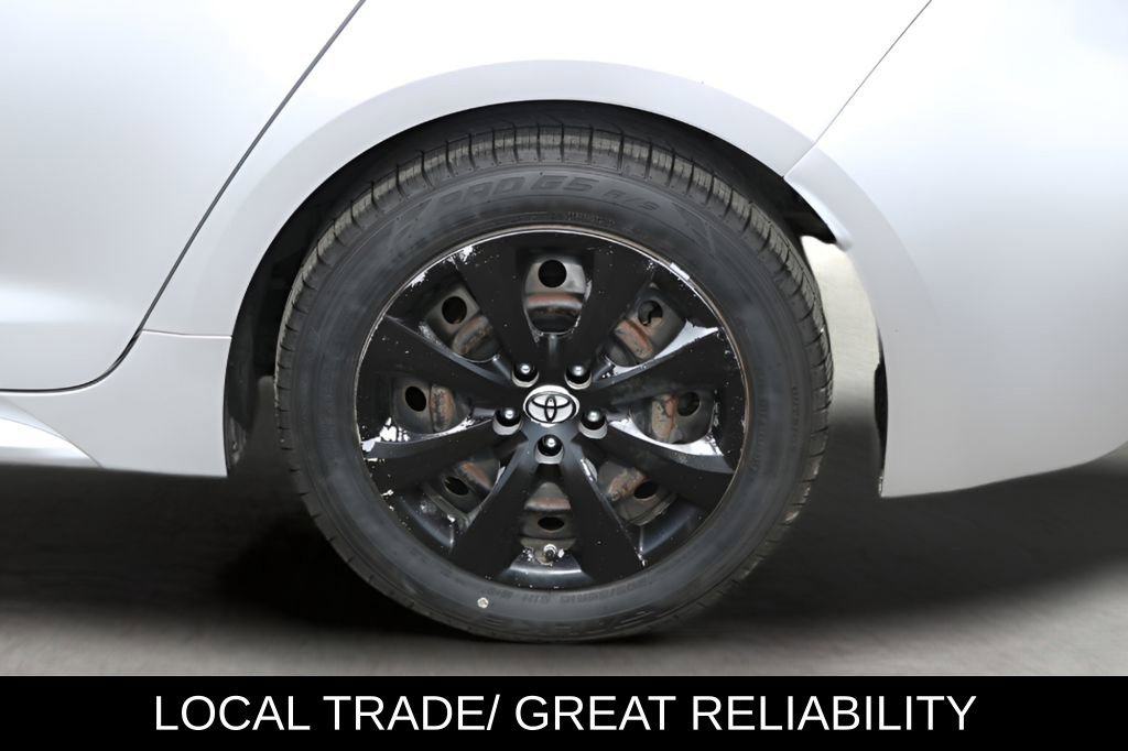 Used 2020 Toyota Corolla LE FWD image 9