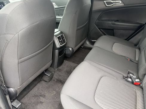Used 2023 Kia Sportage LX FWD image 28