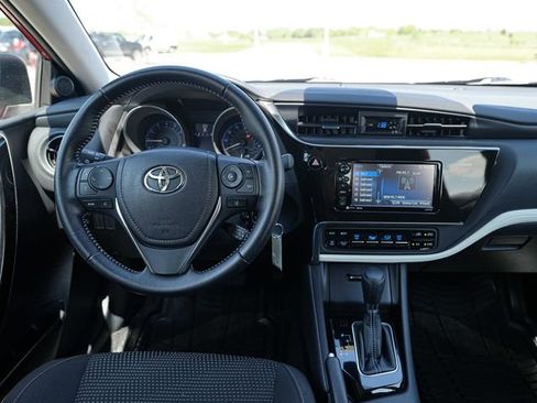 Used 2018 Toyota Corolla iM FWD image 27