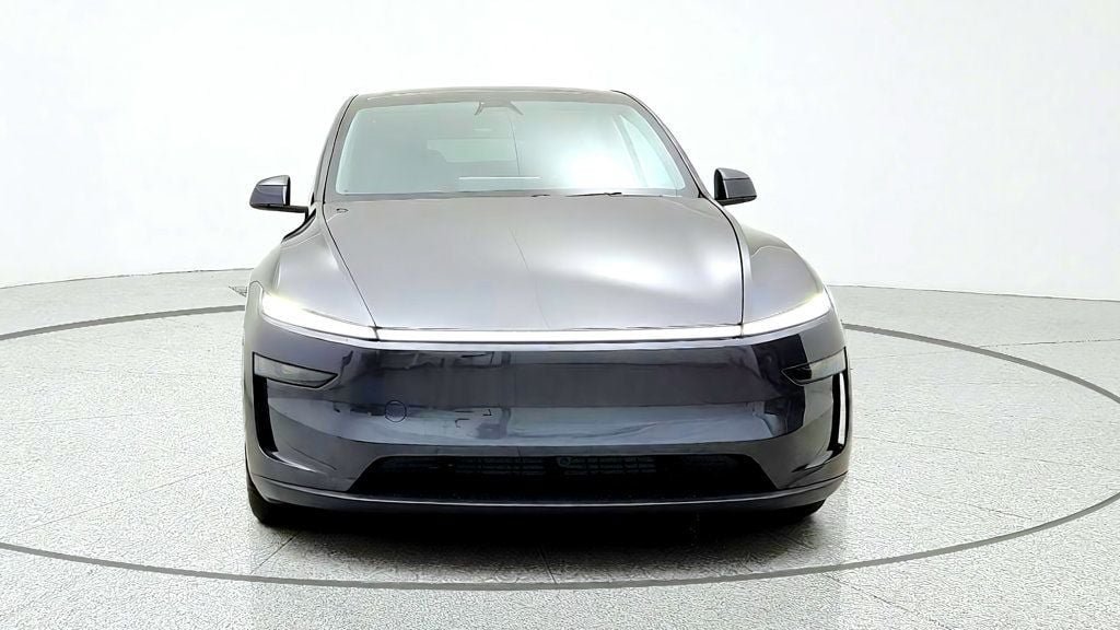 Used 2026 Tesla Model Y Long Range RWD image 2