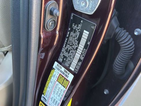 Used 2014 Toyota Sequoia Limited image 43