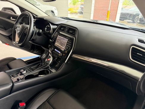 Used 2016 Nissan Maxima SR FWD image 22