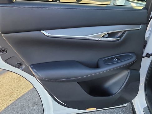 Used 2023 INFINITI QX50 Luxe image 9