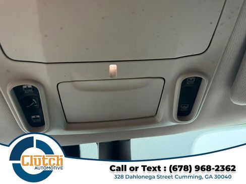 Used 2017 Chrysler Pacifica Limited FWD image 31