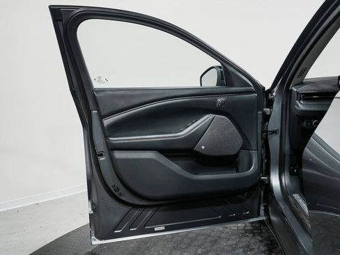 Used 2021 Ford Mustang Mach-E Premium image 10