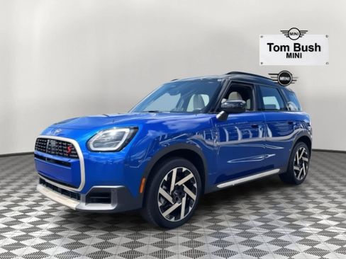 Certified 2025 MINI Cooper Countryman S image 2