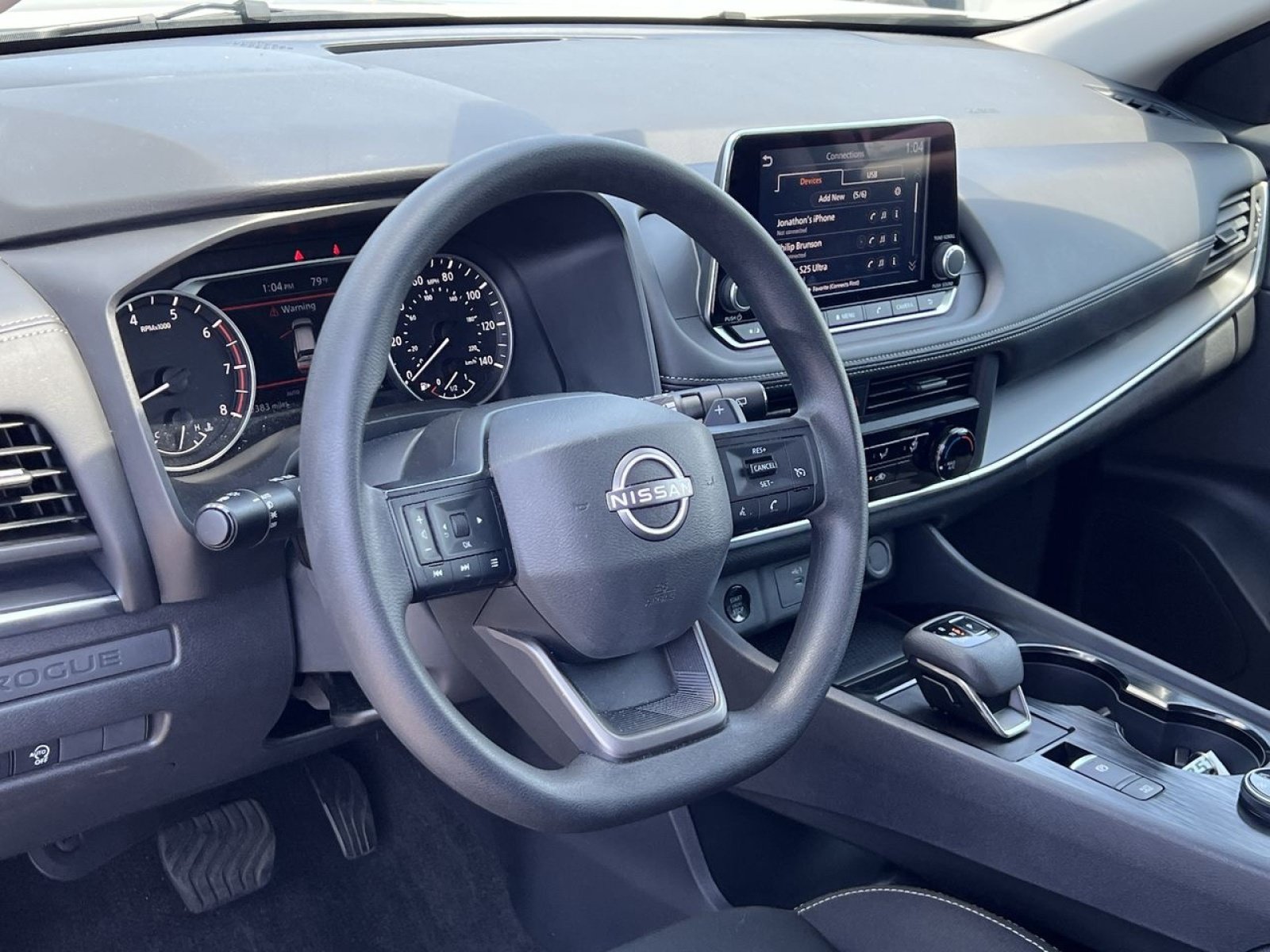 Used 2025 Nissan Rogue S AWD/4WD image 13