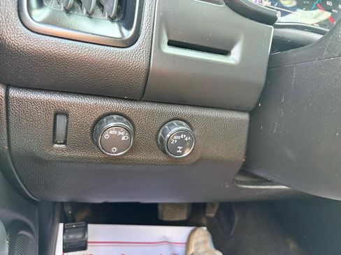 Used 2018 Chevrolet Colorado LT AWD/4WD image 15