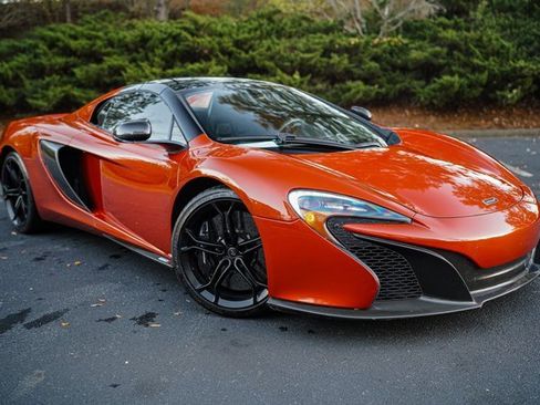 Used 2016 McLaren 650S Spider image 10
