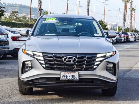 Certified 2023 Hyundai Tucson SE image 2