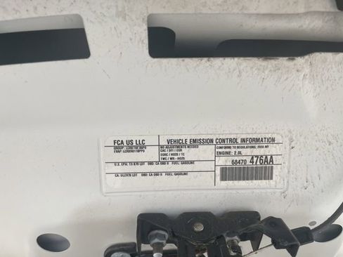 Used 2020 Jeep Cherokee Limited w/ Technology Group image 12