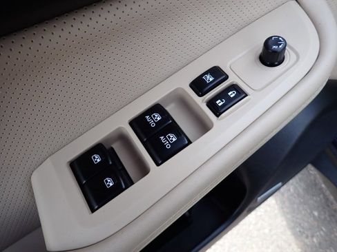 Used 2016 Subaru Outback 3.6R Limited AWD/4WD image 15