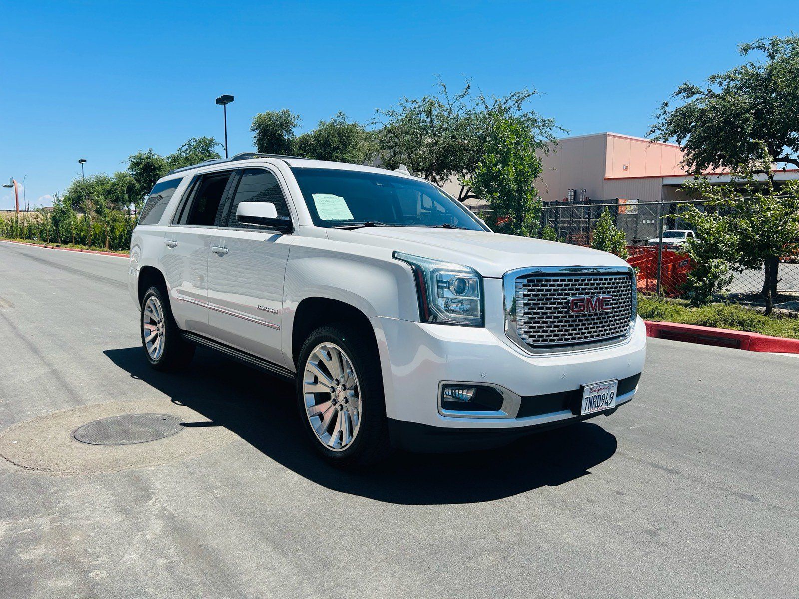Used 2016 GMC Yukon Denali w/ Open Road Package AWD/4WD image 7