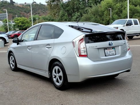 Used 2012 Toyota Prius Two FWD image 6