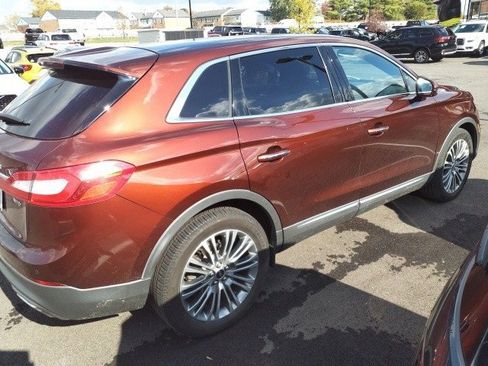 Used 2016 Lincoln MKX Reserve w/ Climate Package image 2