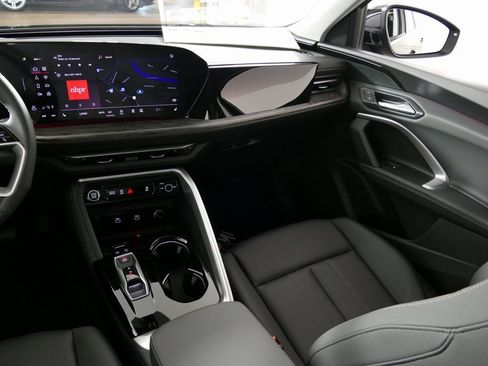 New 2025 Audi Q5 Premium image 25