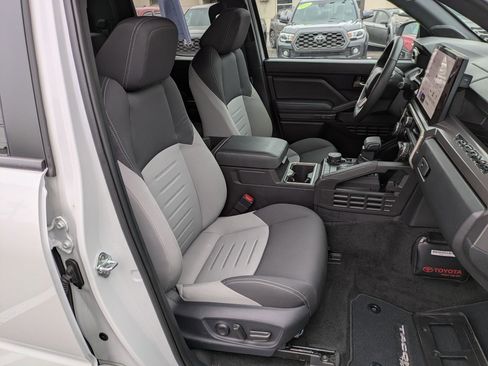 Used 2024 Toyota Tacoma TRD Sport image 20