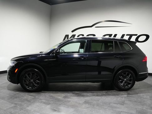 Used 2024 Volkswagen Tiguan SE image 4