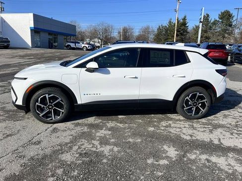 New 2026 Chevrolet Equinox EV LT image 2
