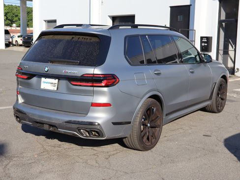 Used 2025 BMW X7 M60i AWD/4WD image 10