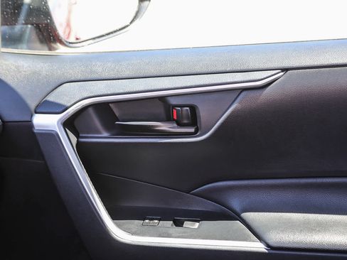 Used 2023 Toyota RAV4 LE FWD image 21