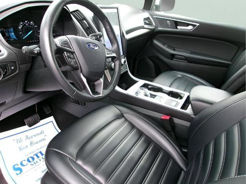 Used 2024 Ford Edge SEL AWD/4WD image 12
