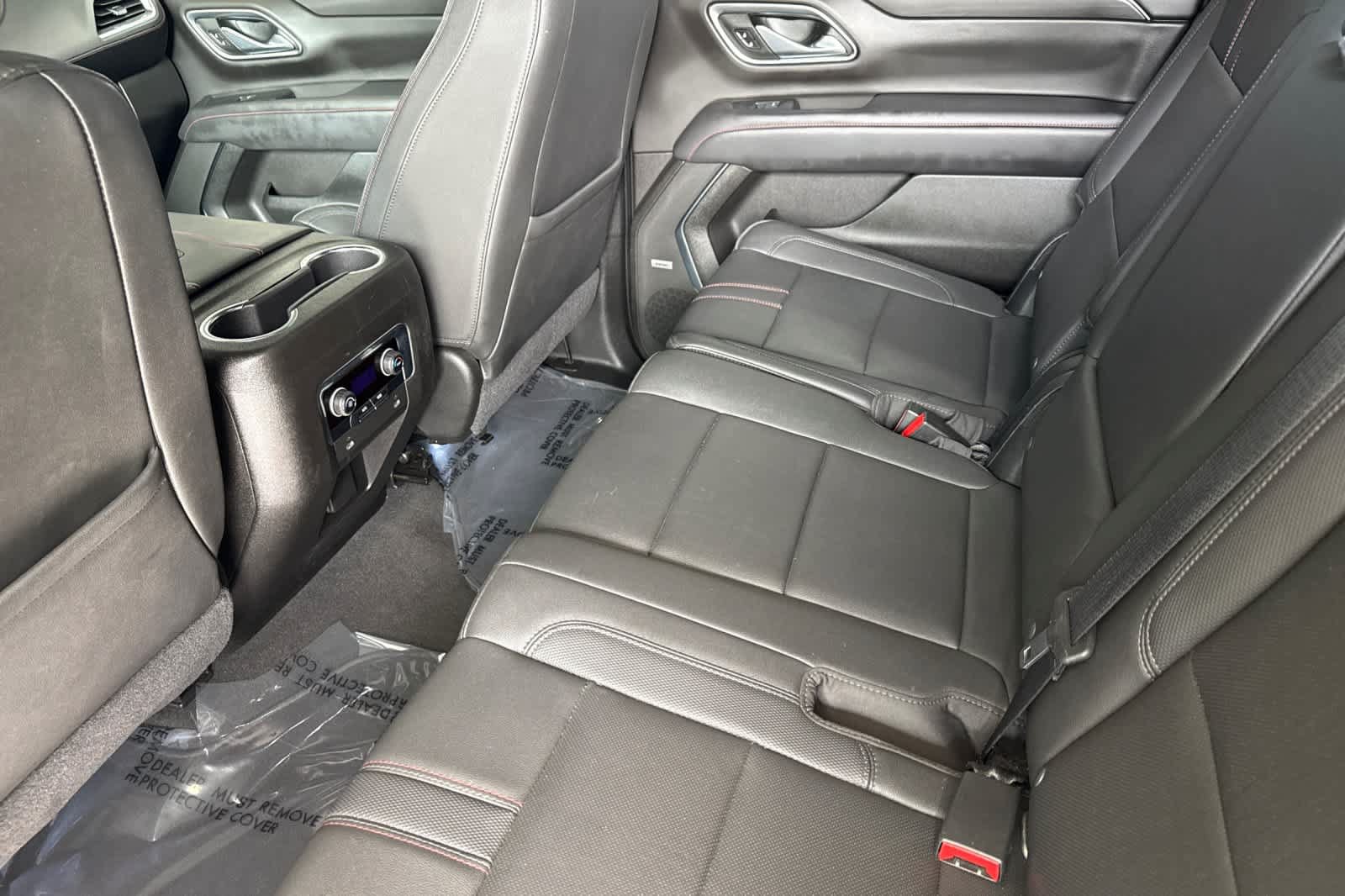 Used 2021 Chevrolet Suburban RST AWD/4WD image 4