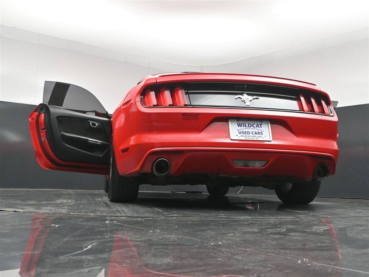 Used 2015 Ford Mustang Coupe w/ Equipment Group 051A RWD image 40