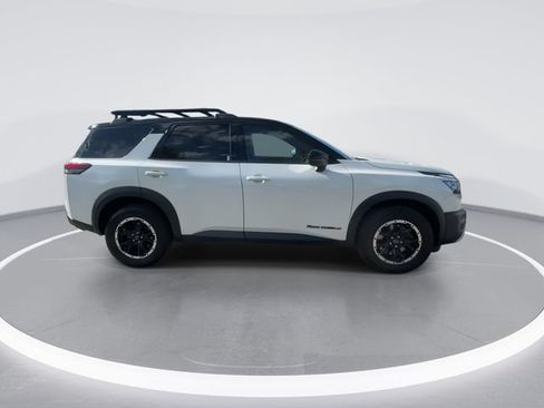 Used 2023 Nissan Pathfinder Rock Creek AWD/4WD image 9