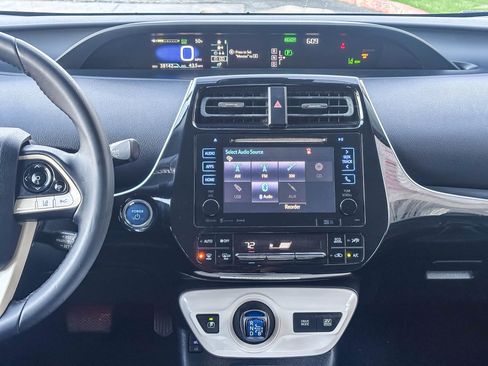 Used 2016 Toyota Prius Four Touring image 16